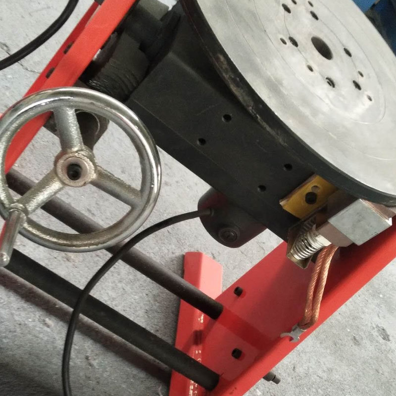 變位機(jī)齒輪減速電機(jī)和抗干擾調(diào)速器廠家